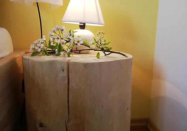 Himmelbett im 1. Stock