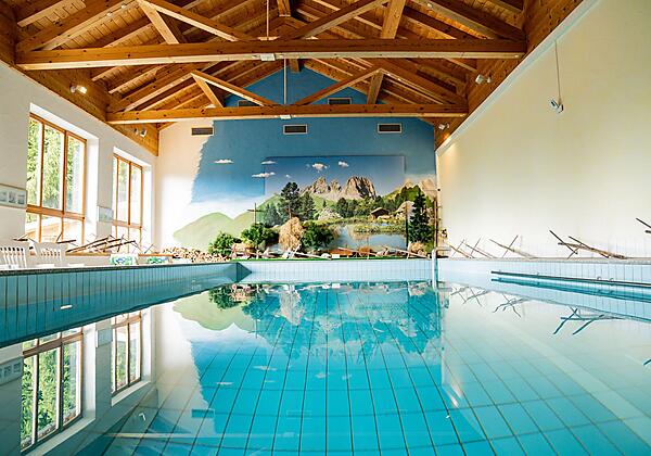 berghotel-sonnenklause-hotel-mit-schwimmbad-wellne