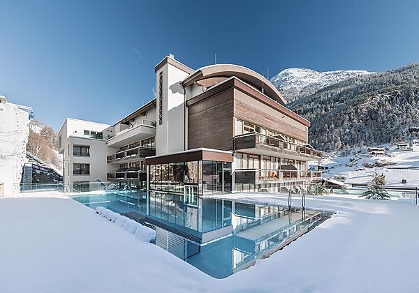 Bergland Outdoorpool Winter