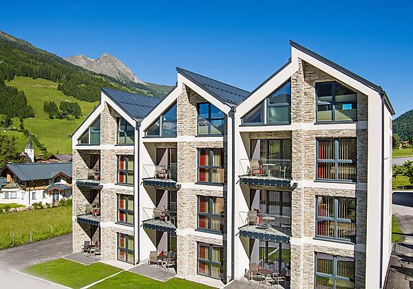 Bergparadies-Dorfgastein-Appartement-Haus-Sommer