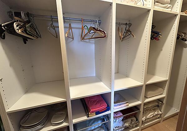 Kleiderschrank