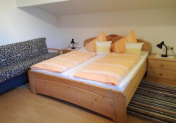 Schlafzimmer 1 Edelweiß