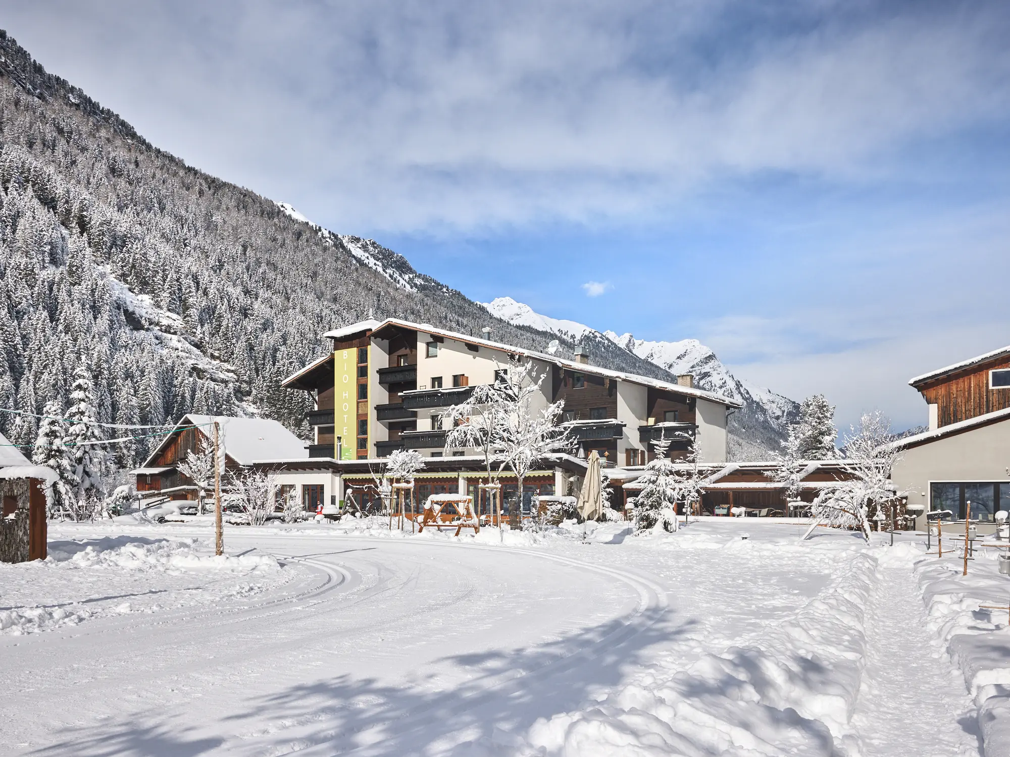 Stillebach_Au_ƒen_07_web_ChristophNoesigPHOTOGRAPHYjpg.jpg