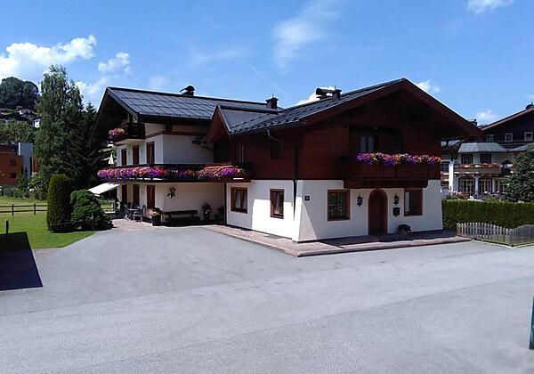 IMG_20160625_125158_BURST001_COVER