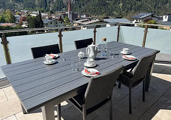 Terrasse mit Blick auf Umhausen