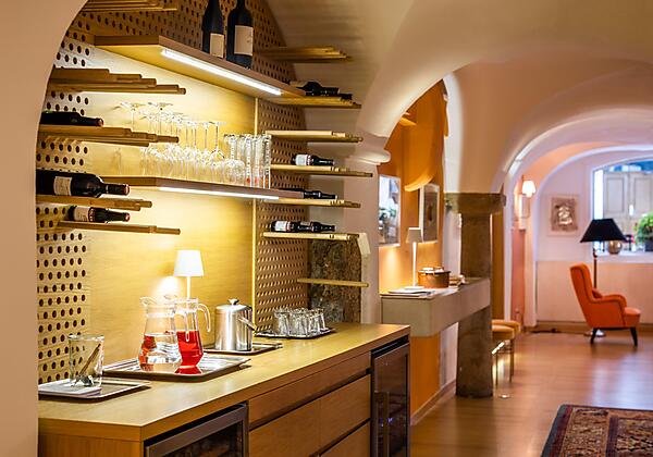 2022-09-28-Goldgasse-Amadeus-by-Michael-Groessinge