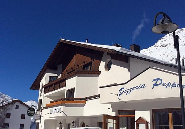 9676BC63-8F80-4723-87D1-FCB883970C75