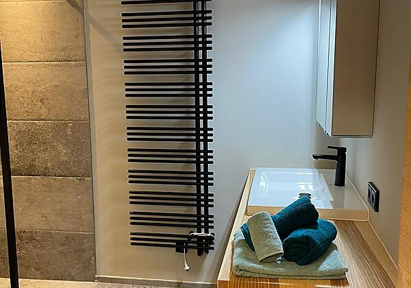 9169C928-10F2-4257-932A-7E26A6B91EE9