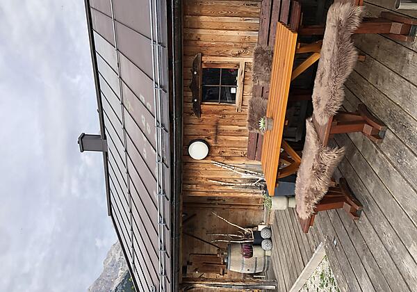 Chalet-Dorfalm-Vorderansicht