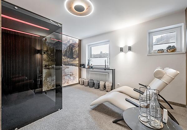 Ruheraum mit Infrarotkabine