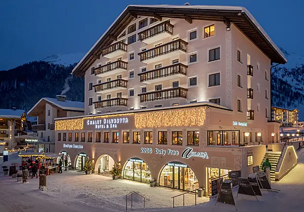 1ChaletSilvretta-AussenBildWinterjpg.jpg