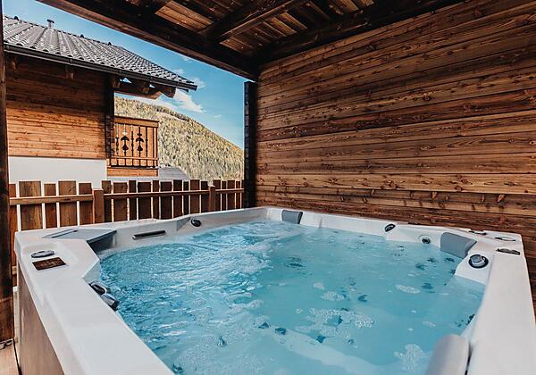 Outdoor Whirlpool_Calet Tannalm