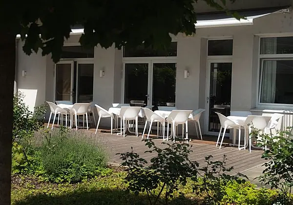 City Hotel
