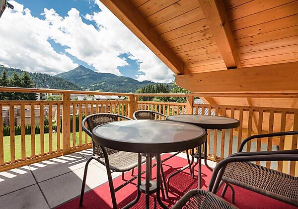 das-Burghard-Appartements-Balkon