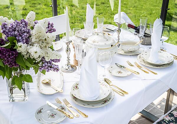 Gedeck Dinner in der Glaskuppel (c) Gert Perauer