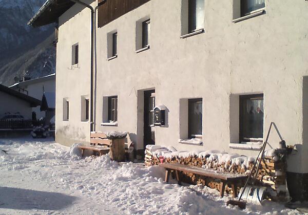 Das Haus im Winter - morgens