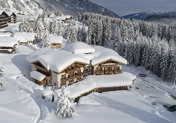WinterHotel1jpg.jpg