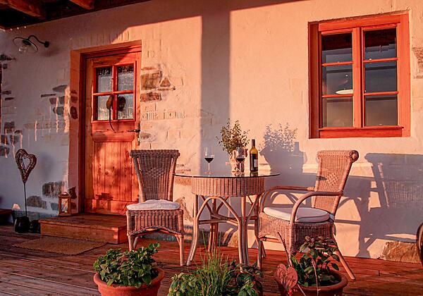 Genießen Sie Ihren Urlaub auf unserer Terrasse.