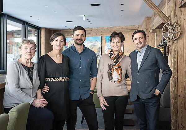 7B894E4B-9FCE-447A-A254-EBB3950FBF49