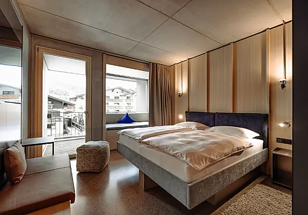 Double Room "Double Dips"