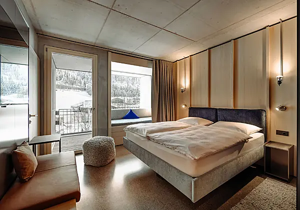 Double Room "Double Dips"