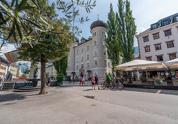 Hauptplatz_Lienz.jpg
