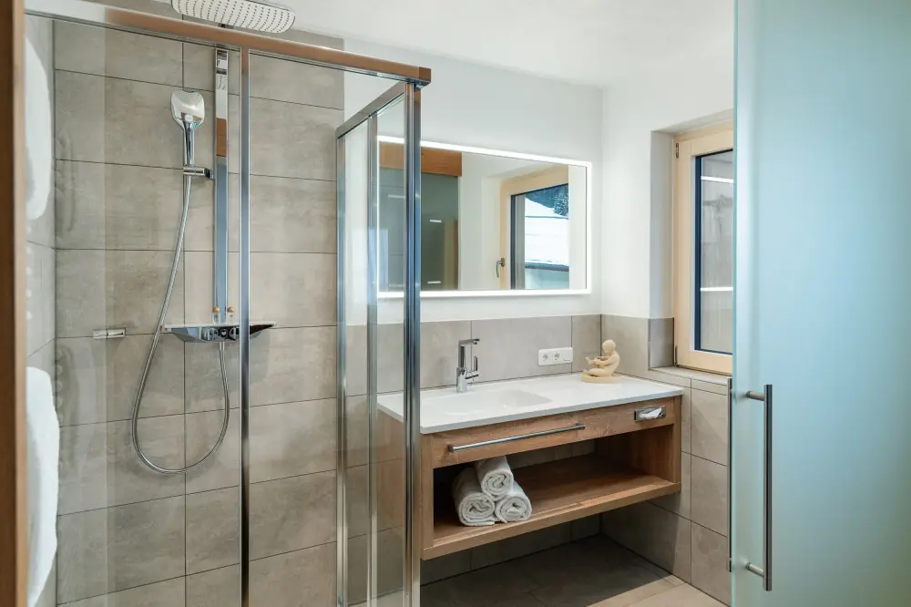 Badezimmer Dorfstube Holzgau