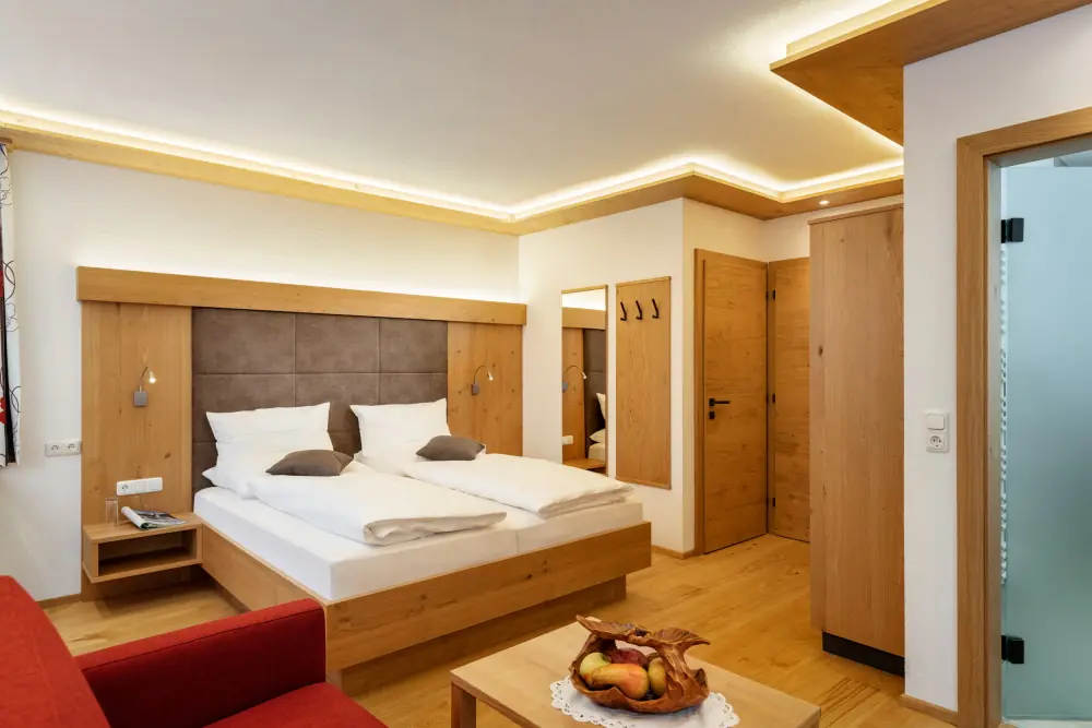 großes Doppelbettzimmer Dorfstube