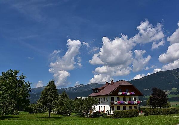 Wolkentanz über unseren Hof