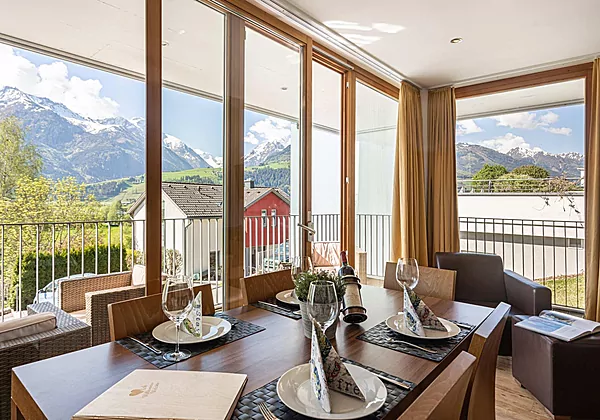 Top 4 EMMA Apartments (13)