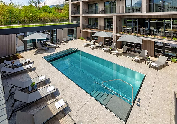 Pool-6-1_Y6A9384-HDR