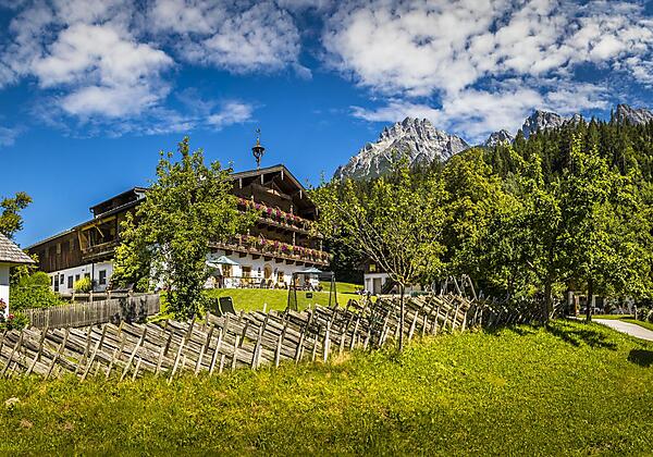 Hausansicht panorama