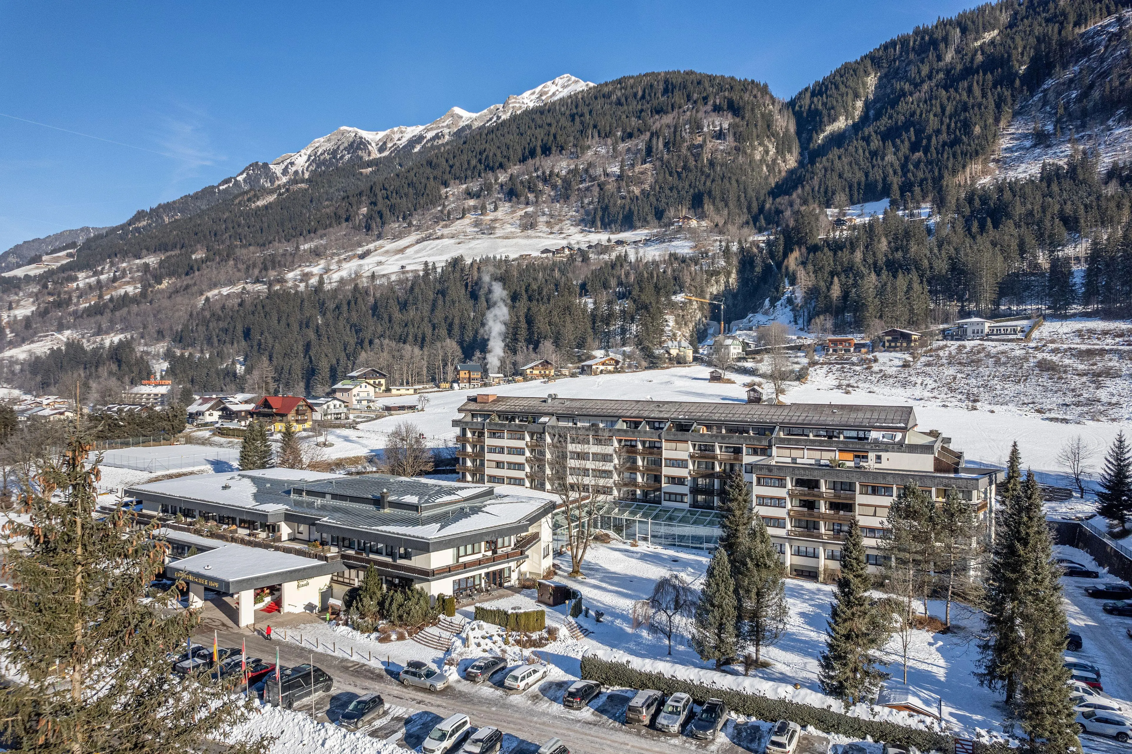 Aussenansicht_europäischer-hof-winter-0109