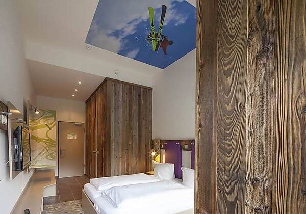 Trendige Design-Zimmer mit viel Platz und Stauraum