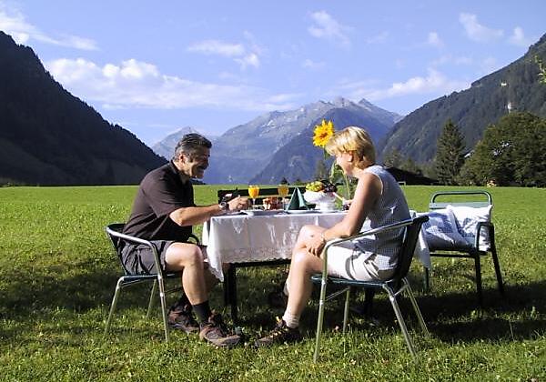 Frühstück im Garten