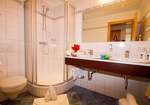 Großzügiges Badezimmer