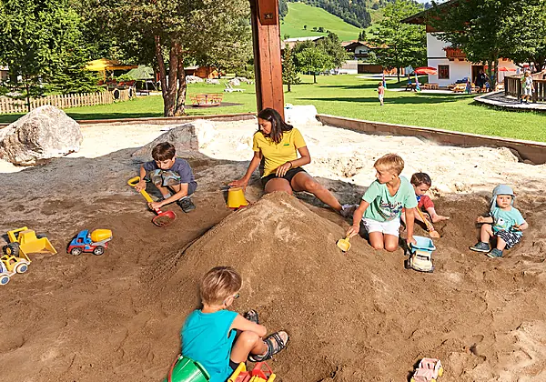 riesiger Sandspielbereich