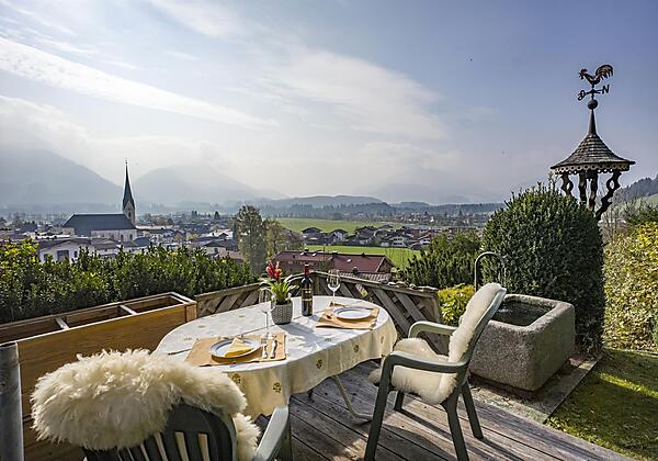 Ausblick von unserer Terrasse auf Kössen