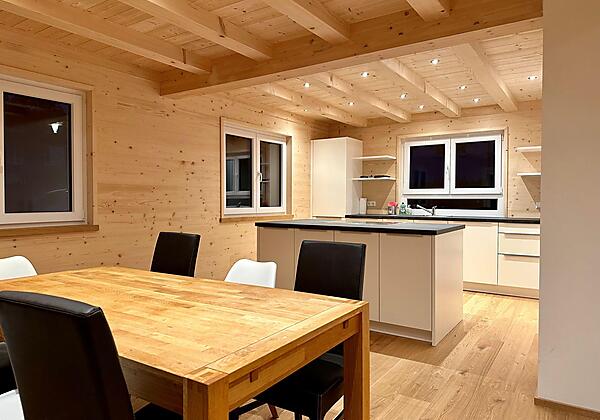 App. Löwenzahn Essbereich und Küche