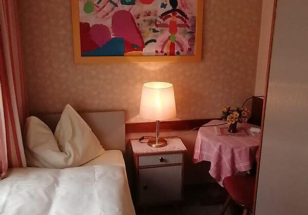 Einbettzimmer