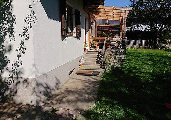 Überdachter Eingang