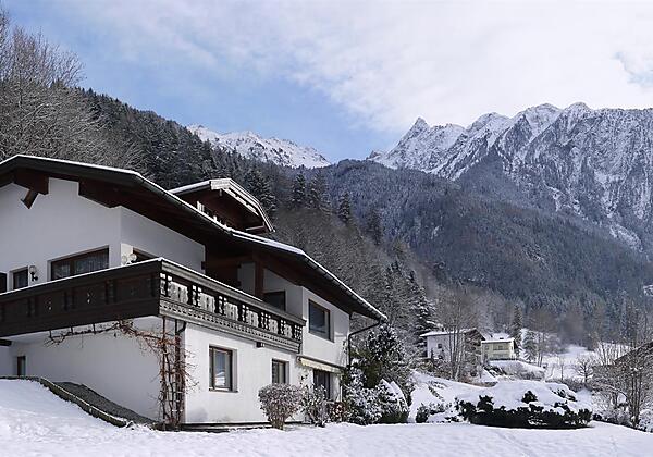 Ferienhaus Haid Winter
