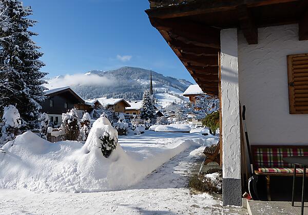 genug Platz zum Toben und Spielen im Schnee
