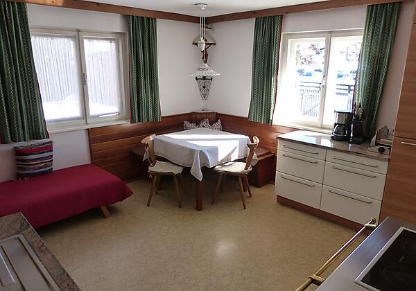 Wohnküche mit gemütlicher "Lümmelcouch"