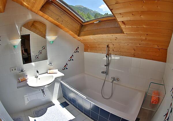 Badezimmer Dachgeschoß