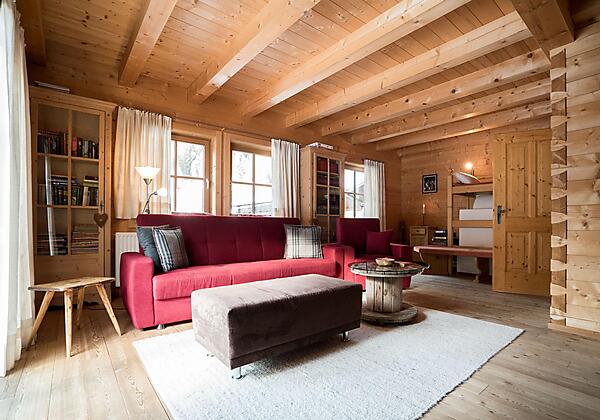 Stube mit Kachelofen