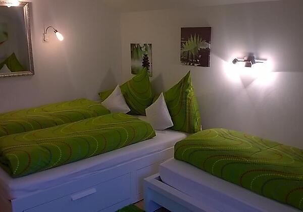 Zweibettzimmer mit Zusatzbett