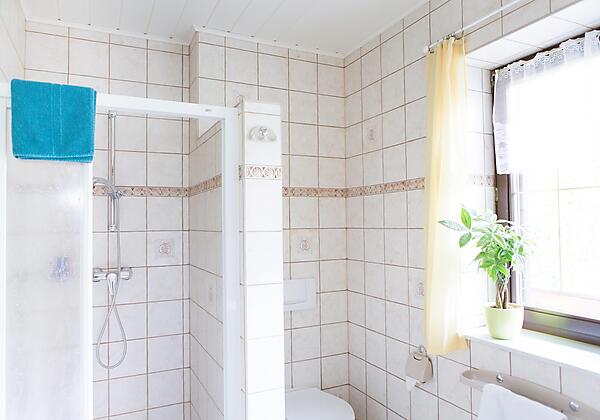 SARA Badezimmer NEU6