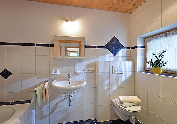 Ferienhaus-Sonnblick-Going-Schwendterweg-77-Christ