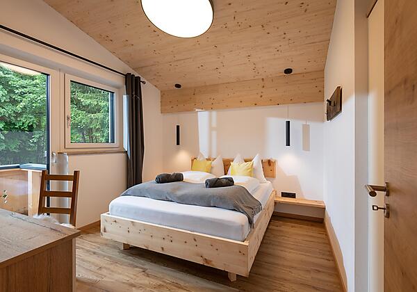 Kaiserluft_Chalets_Oberfeld_43_Scheffau_Schlafzimm